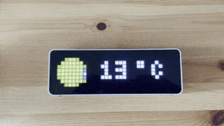 Pixelclock showing current weather